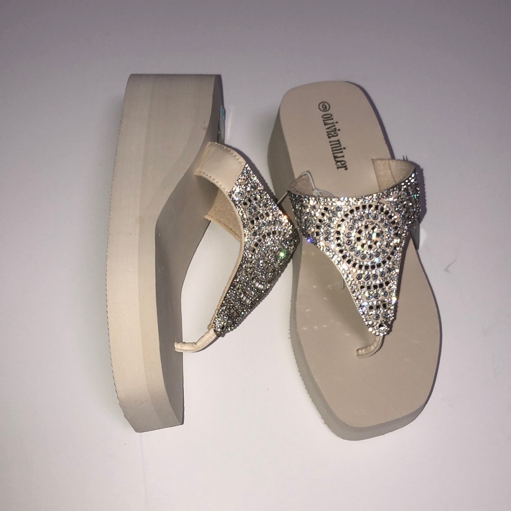 NWT OLIVIA MILLER